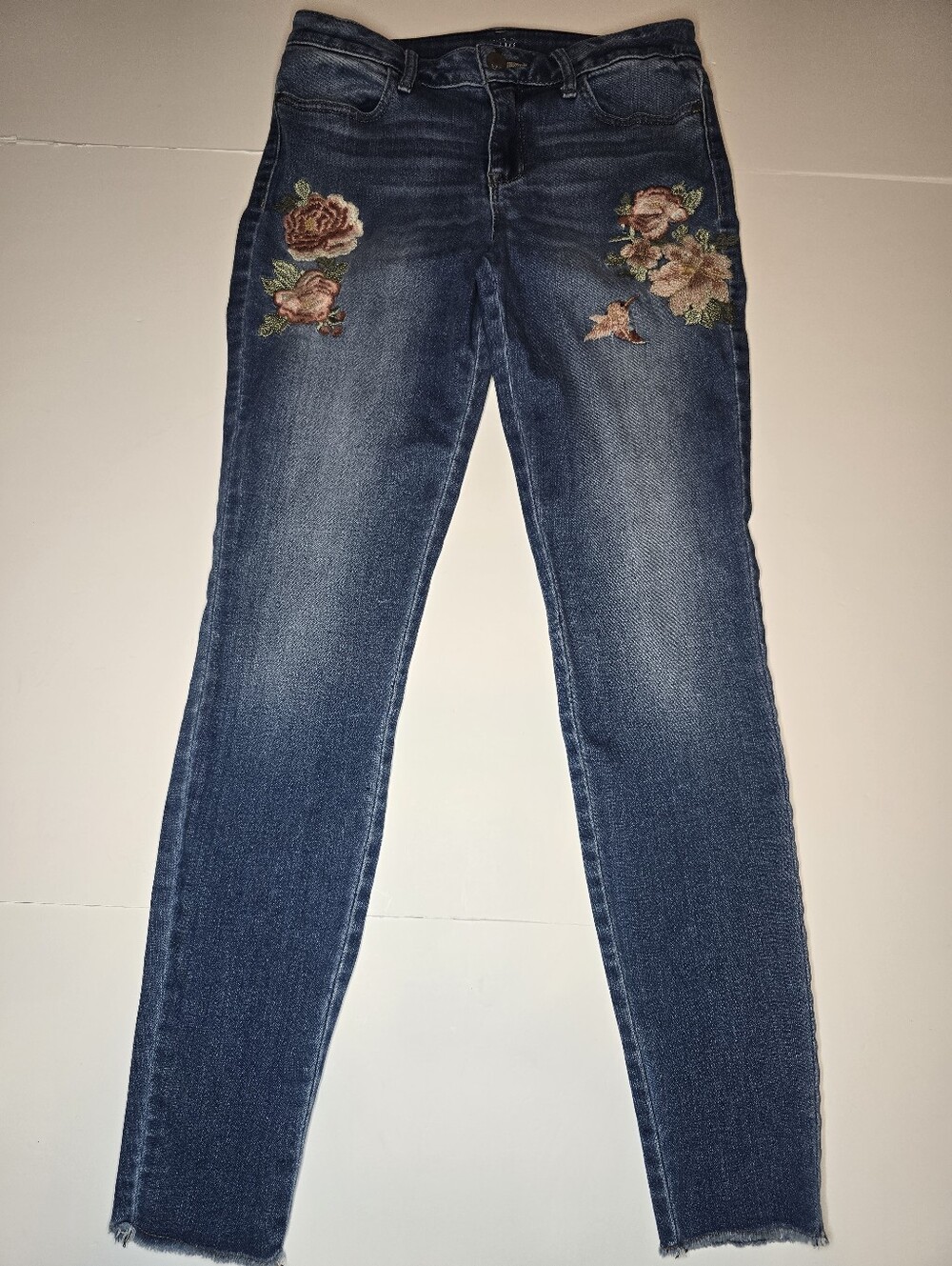 A.N.A. A New Approach Floral Embroidered Jeggings Size 4 Stretch Skinny Jeans